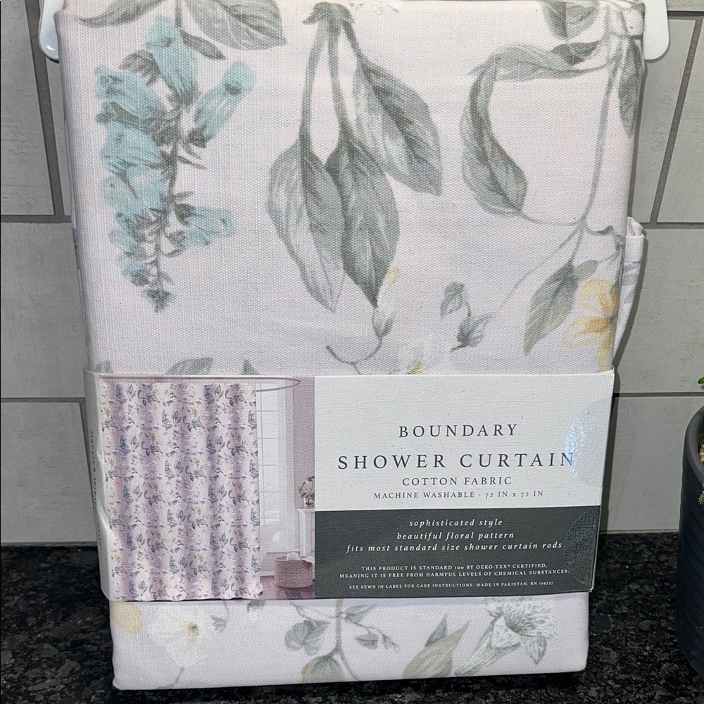 Boundary Floral Fabric Shower Curtain - new in pkg.